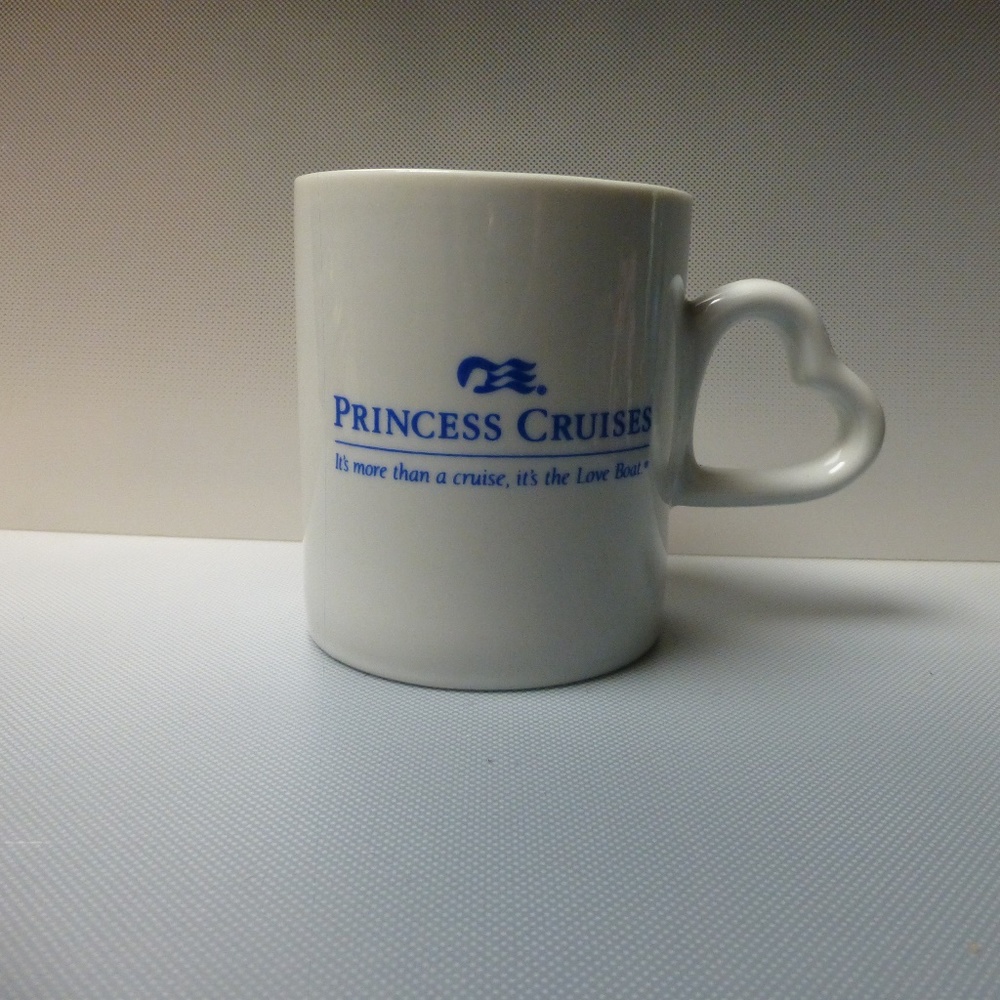 Princess Cruise vintage mug heart handle  htf